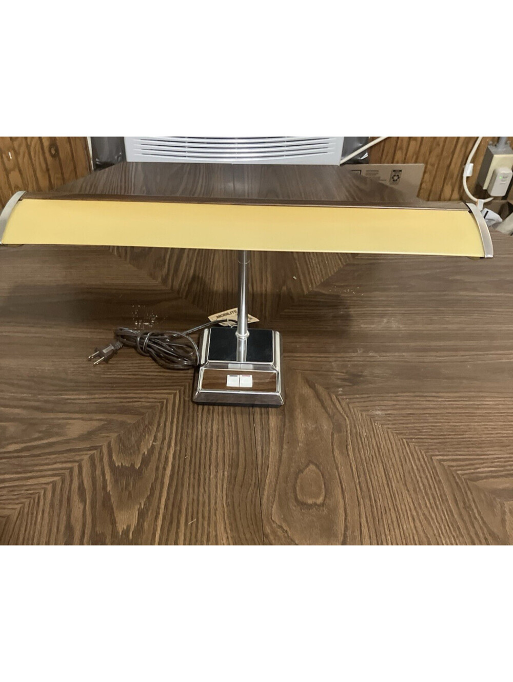 Vintage 1980's Retro Mobilite Chrome Woodgrain Gooseneck Desk Lamp Model 126